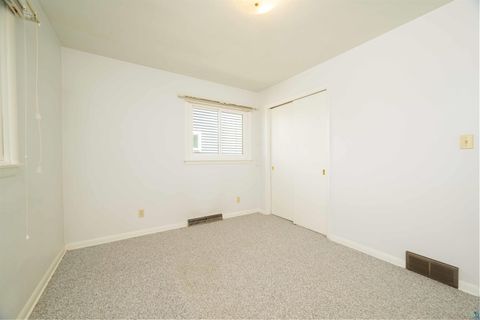 Tiny photo for 3714 Woodland Ave, Duluth, MN 55803 (MLS # 6124949)