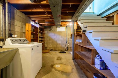 Tiny photo for 3714 Woodland Ave, Duluth, MN 55803 (MLS # 6124949)