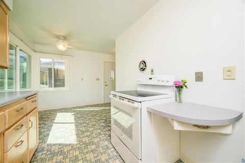 Tiny photo for 3714 Woodland Ave, Duluth, MN 55803 (MLS # 6124949)