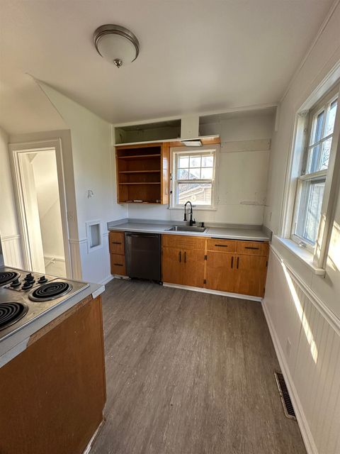 Tiny photo for 21 S 55th Ave E, Duluth, MN 55804 (MLS # 6123506)