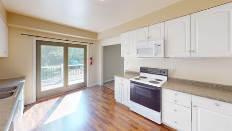 Tiny photo for 908 E Skyline Pkwy, Duluth, MN 55805 (MLS # 6123267)