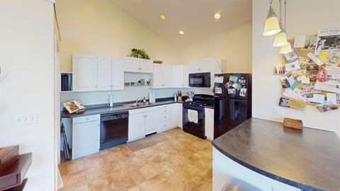 Tiny photo for 908 E Skyline Pkwy, Duluth, MN 55805 (MLS # 6123267)