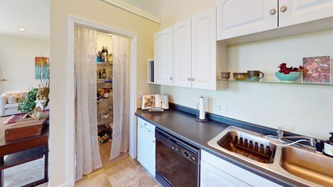 Tiny photo for 908 E Skyline Pkwy, Duluth, MN 55805 (MLS # 6123267)