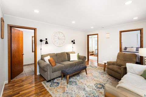 Tiny photo for 3928 Haines Rd, Duluth, MN 55811 (MLS # 6124279)