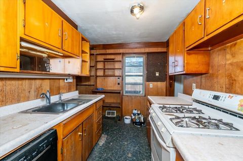 Tiny photo for 4217 Peabody St, Duluth, MN 55804 (MLS # 6123045)