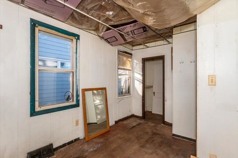 Tiny photo for 4217 Peabody St, Duluth, MN 55804 (MLS # 6123045)