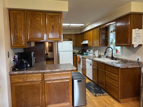 Tiny photo for 4217 W 6th St, Duluth, MN 55807 (MLS # 6122544)