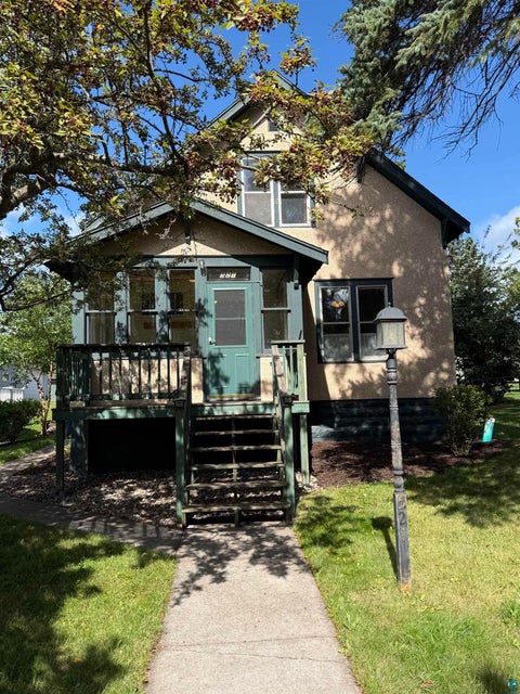 Photo of 521 8th Ave, Two Harbors, MN 55616 (MLS # 6128104)