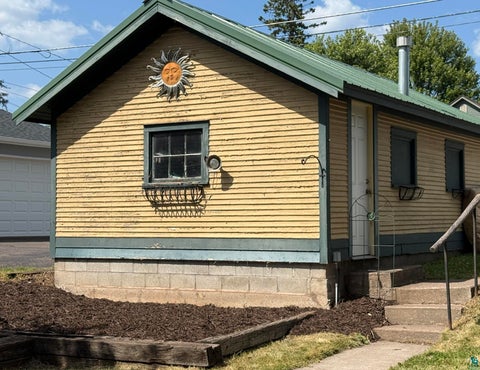 Tiny photo for 521 8th Ave, Two Harbors, MN 55616 (MLS # 6128104)