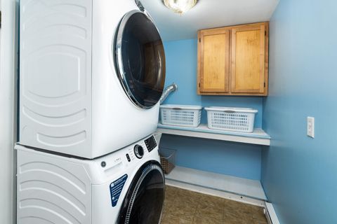 Tiny photo for 2702 Woodland Ave, Duluth, MN 55803 (MLS # 6123604)