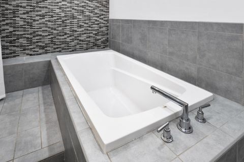 Tiny photo for 2702 Woodland Ave, Duluth, MN 55803 (MLS # 6123604)