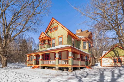 Photo of 2702 Woodland Ave, Duluth, MN 55803 (MLS # 6123604)