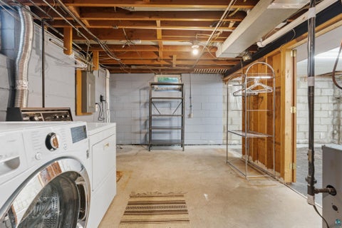 Tiny photo for 8528 S Columbus Ave, Bloomington, MN 55420 (MLS # 6126007)