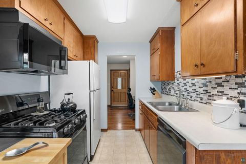 Tiny photo for 8528 S Columbus Ave, Bloomington, MN 55420 (MLS # 6126007)