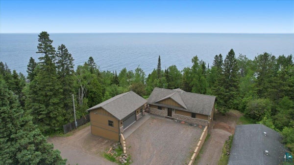 828 SLATER DR, BEAVER BAY, MN 55601 - Image cb2b8536e4ed837c8a1ece792e4a0482/3064600078