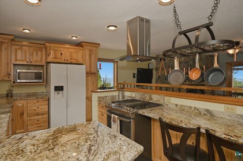 Tiny photo for 828 Slater Dr, Beaver Bay, MN 55601 (MLS # 6126365)