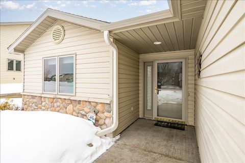 Tiny photo for 1145 Como Ave #1, Duluth, MN 55811 (MLS # 6123563)