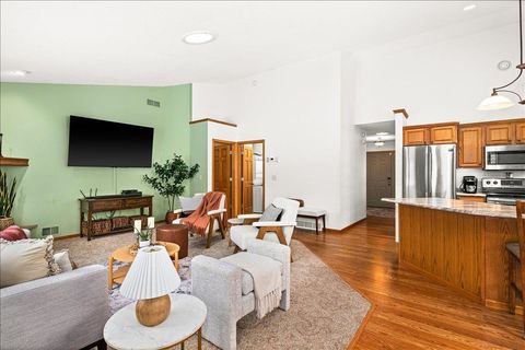 Tiny photo for 1145 Como Ave #1, Duluth, MN 55811 (MLS # 6123563)