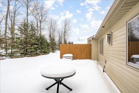 Tiny photo for 1145 Como Ave #1, Duluth, MN 55811 (MLS # 6123563)