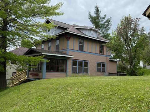 Photo of 1605 E 7th St, Duluth, MN 55812 (MLS # 6126218)