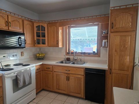 Tiny photo for 26 3rd St, Proctor, MN 55810 (MLS # 6123386)