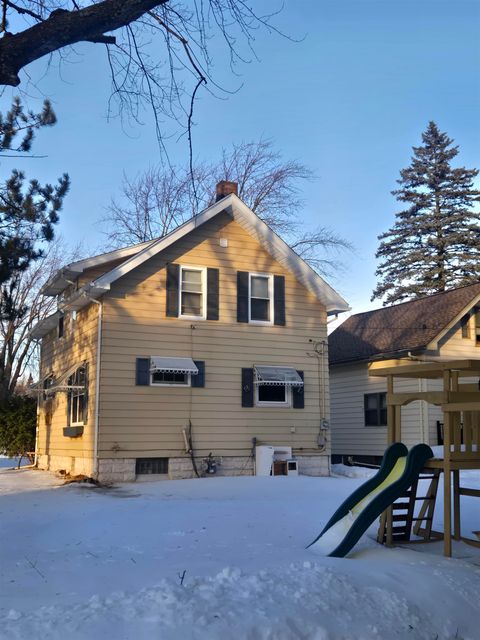 Tiny photo for 26 3rd St, Proctor, MN 55810 (MLS # 6123386)