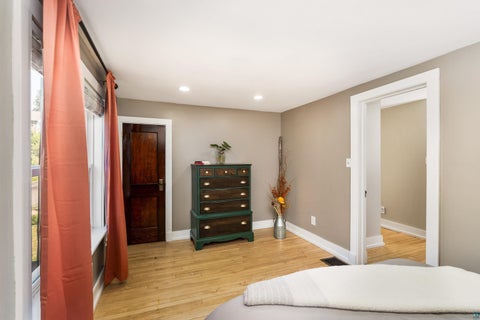 Tiny photo for 1212 E 11th St, Duluth, MN 55805 (MLS # 6127493)