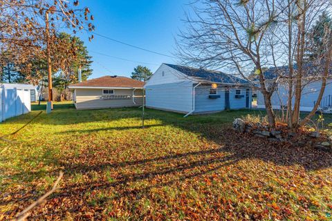 Tiny photo for 31 Garden Cr Cir, Babbitt, MN 55706 (MLS # 6125115)