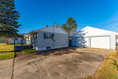Tiny photo for 31 Garden Cr Cir, Babbitt, MN 55706 (MLS # 6125115)