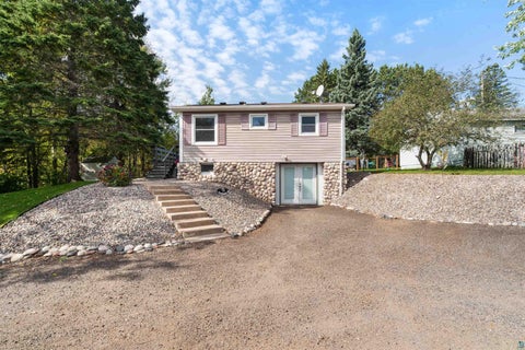 Photo of 15 Rindahl Ln, Duluth, MN 55811 (MLS # 6126627)