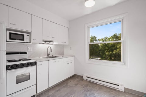 Tiny photo for 15 Rindahl Ln, Duluth, MN 55811 (MLS # 6126627)