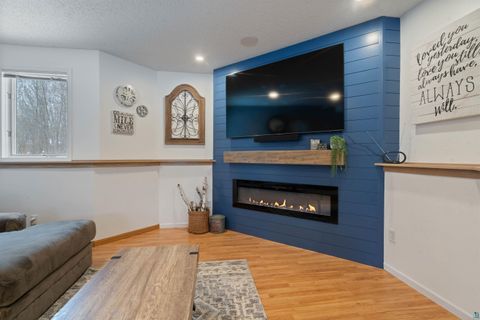 Tiny photo for 4809 Oak Ridge Dr, Hermantown, MN 55811 (MLS # 6124923)