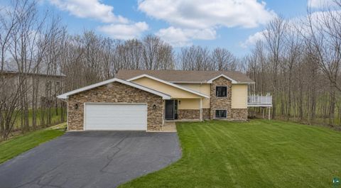 Photo of 4809 Oak Ridge Dr, Hermantown, MN 55811 (MLS # 6124923)