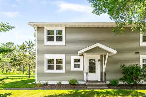 Photo of 902 Madison Ave #902, Duluth, MN 55811 (MLS # 6126777)