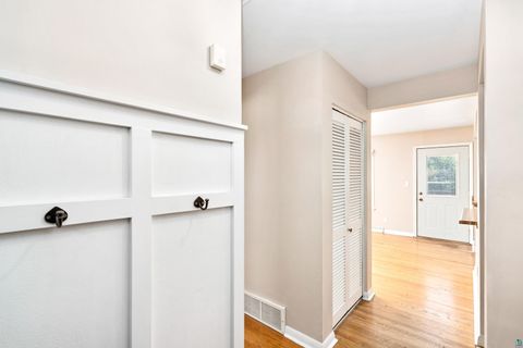 Tiny photo for 902 Madison Ave #902, Duluth, MN 55811 (MLS # 6126777)