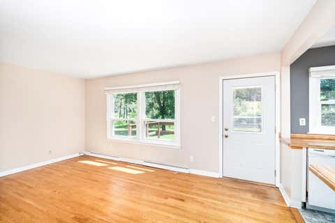 Tiny photo for 902 Madison Ave #902, Duluth, MN 55811 (MLS # 6126777)