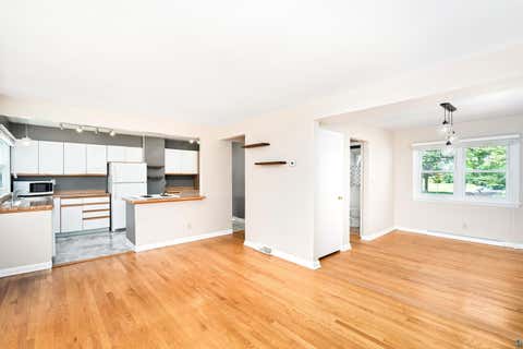 Tiny photo for 902 Madison Ave #902, Duluth, MN 55811 (MLS # 6126777)