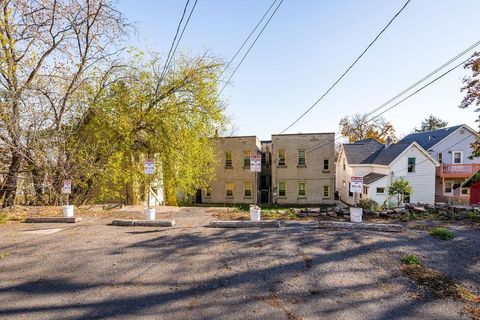 Tiny photo for 925 E 7th St, Duluth, MN 55805 (MLS # 6122736)