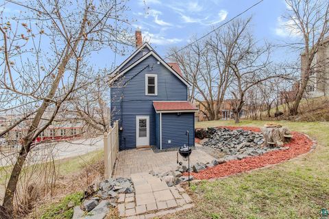 Tiny photo for 617 W 2nd St, Duluth, MN 55806 (MLS # 6125029)