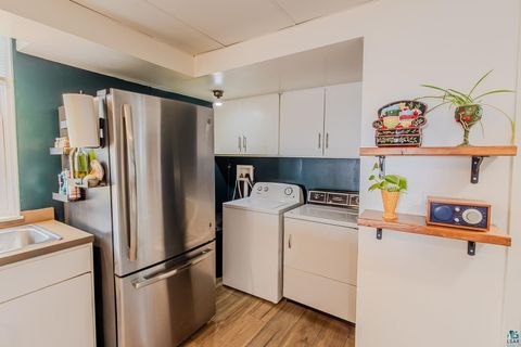 Tiny photo for 617 W 2nd St, Duluth, MN 55806 (MLS # 6125029)