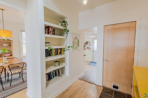 Tiny photo for 617 W 2nd St, Duluth, MN 55806 (MLS # 6125029)