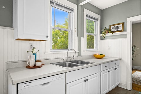 Tiny photo for 626 N 10th Ave E Ave, Duluth, MN 55805 (MLS # 6126064)