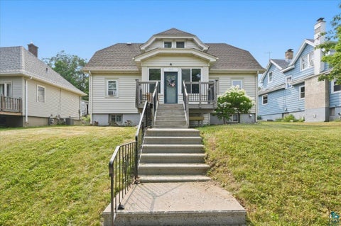 Photo of 629 Spear Ave, Duluth, MN 55803 (MLS # 6127090)