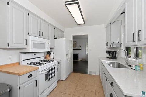 Tiny photo for 915 N 40th Ave E Ave, Duluth, MN 55804 (MLS # 6127721)