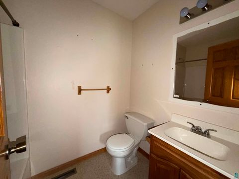 Tiny photo for 401 W 17th St, Glencoe, MN 55336 (MLS # 6124832)