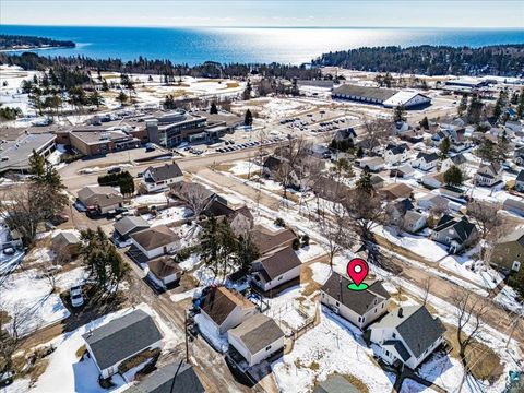 Tiny photo for 427 11th Ave, Two Harbors, MN 55616 (MLS # 6124215)