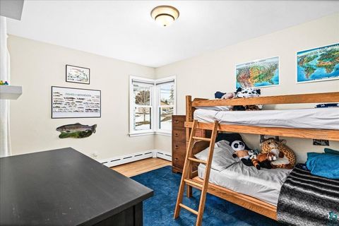 Tiny photo for 427 11th Ave, Two Harbors, MN 55616 (MLS # 6124215)