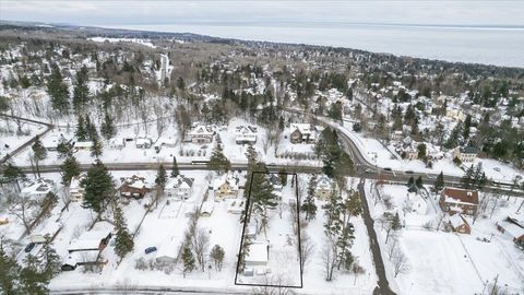 Tiny photo for 2015 Woodland Ave, Duluth, MN 55803 (MLS # 6123747)