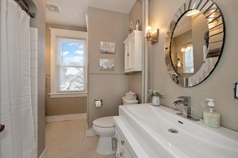 Tiny photo for 2015 Woodland Ave, Duluth, MN 55803 (MLS # 6123747)