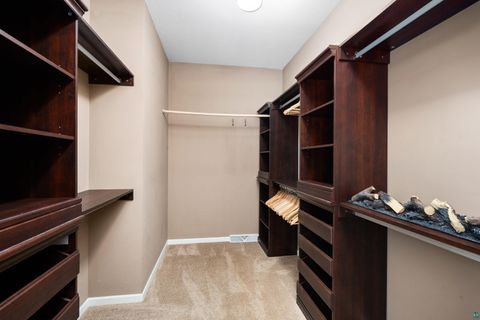 Tiny photo for 703 W 4th St, Duluth, MN 55806 (MLS # 6125038)